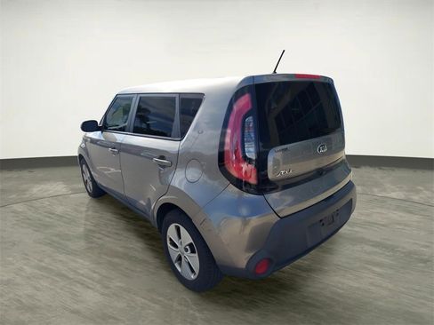 Used 2016 Kia Soul w/ Convenience Package image 3