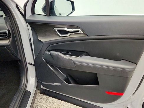 Used 2025 Kia Sportage X-Line w/ Premium Package image 27