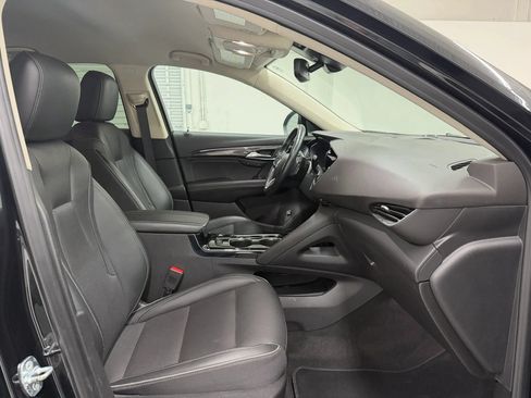 Used 2023 Buick Envision Essence FWD image 61