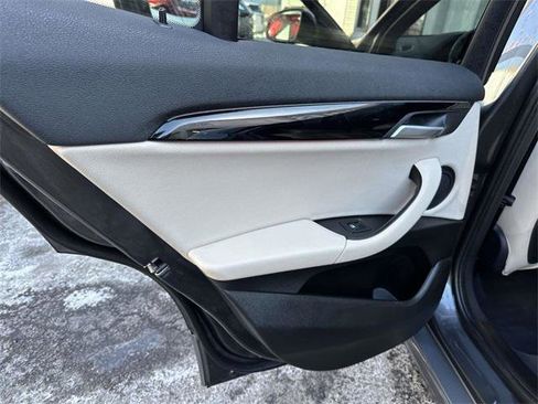 Used 2022 BMW X2 xDrive28i w/ M Sport X Package image 19
