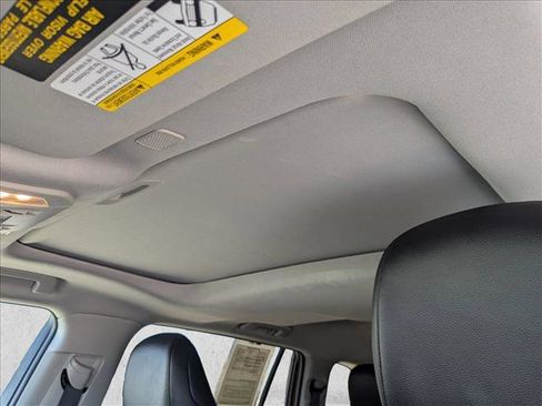 Used 2024 Toyota Highlander XLE image 15