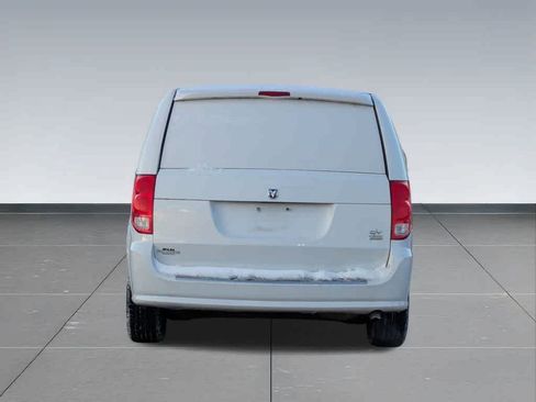 Used 2013 RAM C/V Tradesman FWD image 5