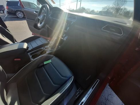 Used 2024 Volkswagen Tiguan SEL R-Line AWD/4WD image 18