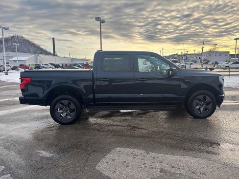 Used 2023 Ford F150 Lightning Lariat image 6