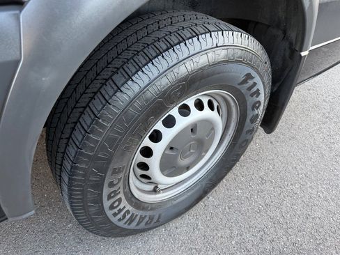 Used 2016 Mercedes-Benz Sprinter 2500 image 23