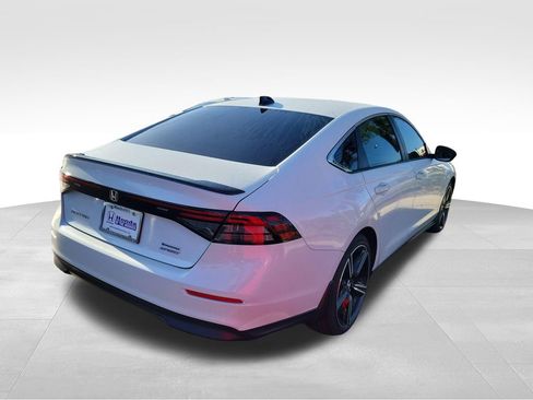 Used 2023 Honda Accord Sport image 13