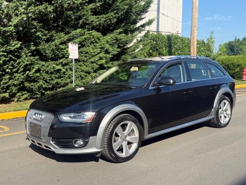 Used 2013 Audi A4 Premium Plus w/ Premium Plus Pkg image 3