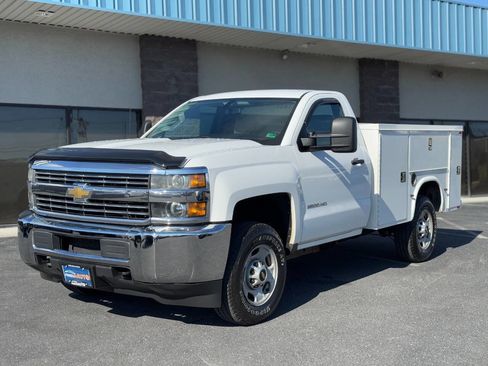 Used 2015 Chevrolet Silverado 2500 W/T image 2