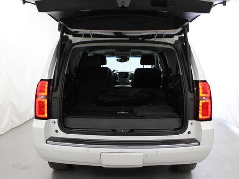 Used 2019 Chevrolet Tahoe Premier AWD/4WD image 11