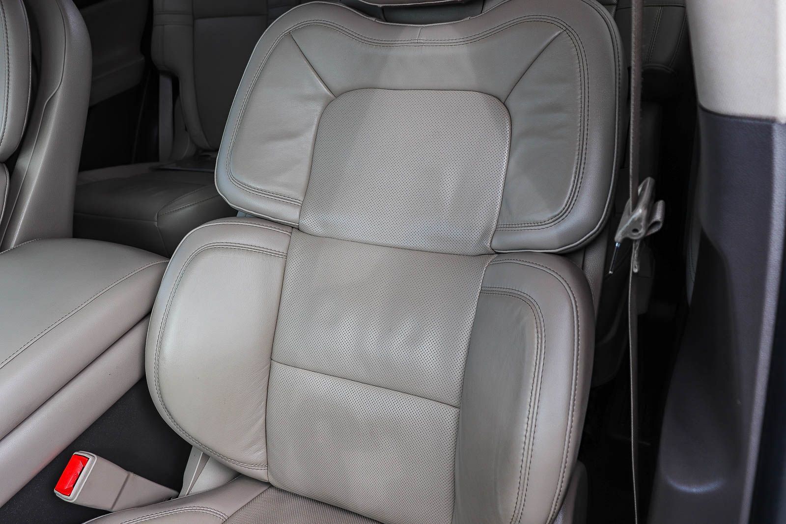 Used 2022 Lincoln Aviator Reserve w/ Equipment Group 201A AWD/4WD image 31