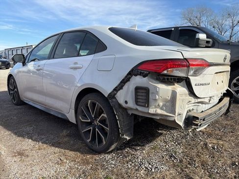 Used 2020 Toyota Corolla SE image 3