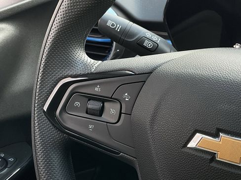 Used 2025 Chevrolet Trax LT image 21