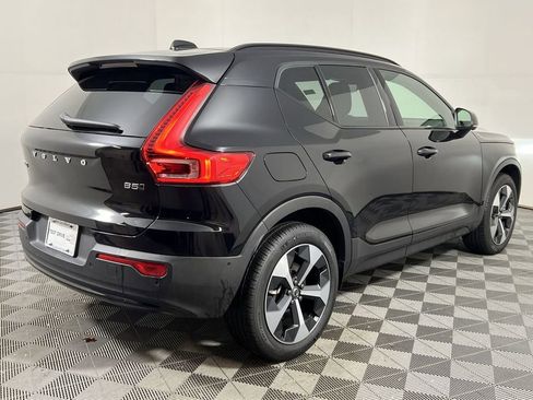 Certified 2025 Volvo XC40 B5 Plus image 12