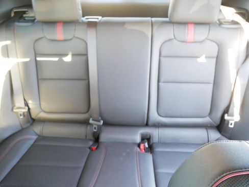 Used 2024 Chevrolet Trax RS w/ Sunroof Package image 13