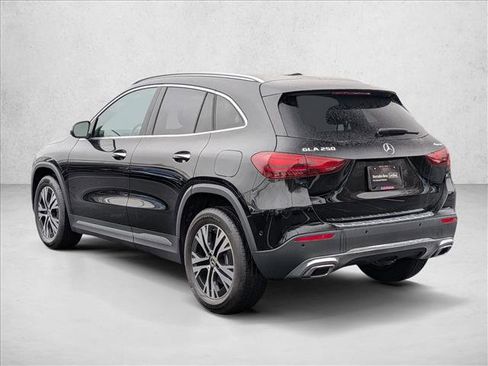 Certified 2025 Mercedes-Benz GLA 250 4MATIC image 8