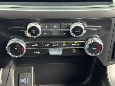 Used 2024 Ford F150 XLT w/ XLT Black Appearance Package AWD/4WD image 31