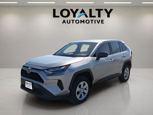 Certified 2025 Toyota RAV4 LE image 1