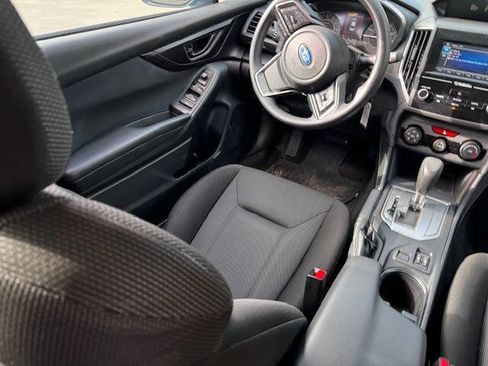 Used 2017 Subaru Impreza 2.0i Premium w/ BSD & Rcta/SRF/Eyesight image 23