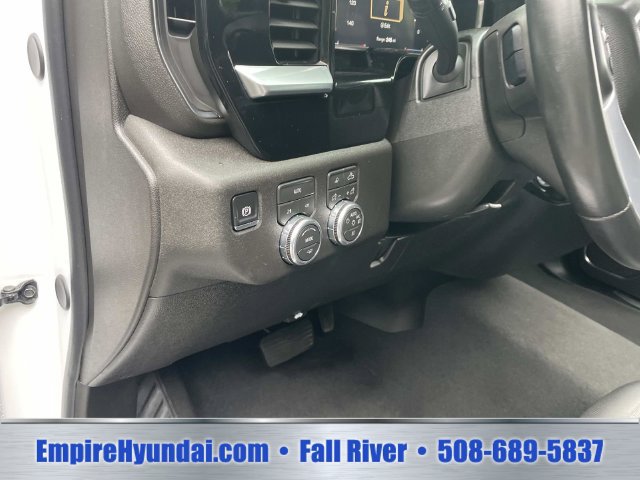 Used 2026 GMC Sierra 1500 SLT AWD/4WD image 23