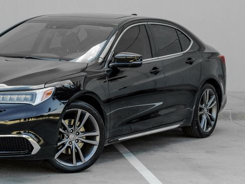 Used 2019 Acura TLX w/ Technology Package FWD image 9