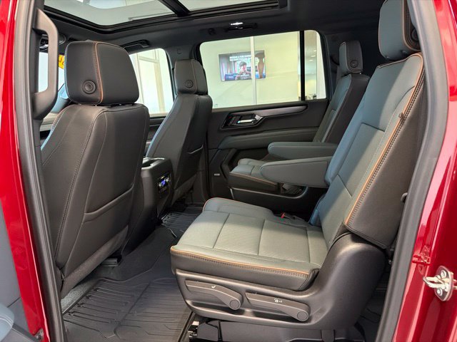Used 2026 GMC Yukon XL AT4 AWD/4WD image 19