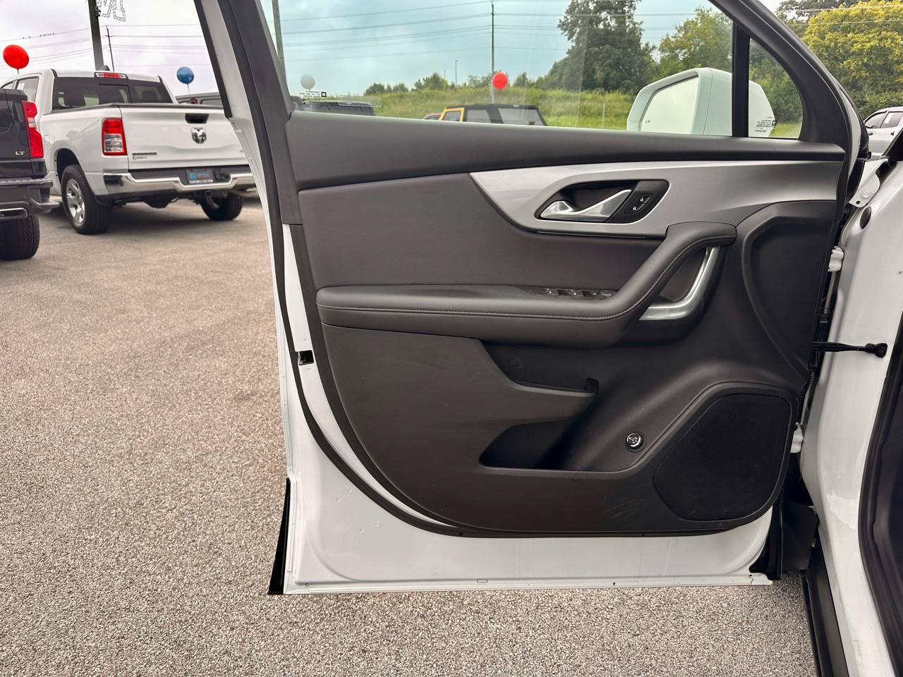 Used 2019 Chevrolet Blazer LT AWD/4WD image 27