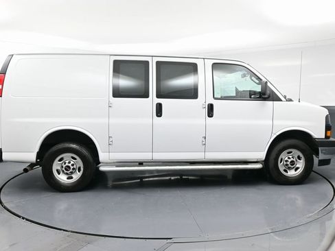 Used 2024 GMC Savana 2500 w/ Driver Convenience Package image 8