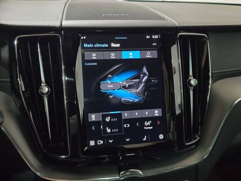 Used 2022 Volvo XC60 B5 R-Design w/ Climate Package image 14