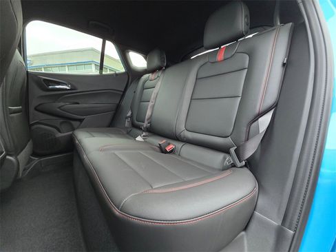 New 2026 Chevrolet Trax RS image 12