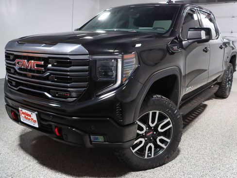 Used 2024 GMC Sierra 1500 AT4 w/ Technology Package AWD/4WD image 36