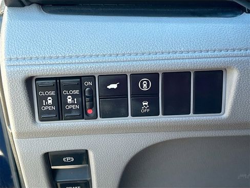 Used 2022 Honda Odyssey EX-L image 10