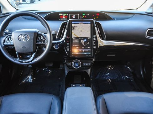 Used 2022 Toyota Prius Prime XLE image 12