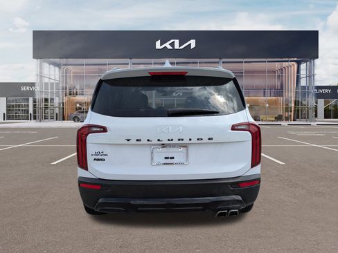 Certified 2022 Kia Telluride EX w/ EX Premium Package image 5