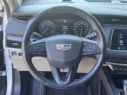 Used 2019 Cadillac XT4 Premium Luxury w/ Enhanced Visibility Package image 21