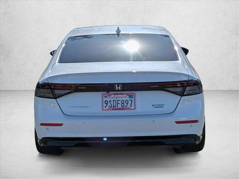 Used 2025 Honda Accord Touring image 7