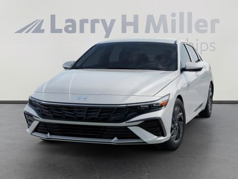 New 2026 Hyundai Elantra Blue image 6