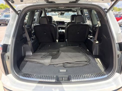 Certified 2025 Kia Telluride SX Prestige X-Line AWD/4WD image 30