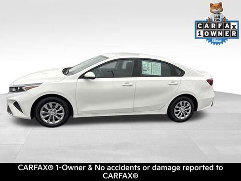 Used 2024 Kia Forte LX image 4