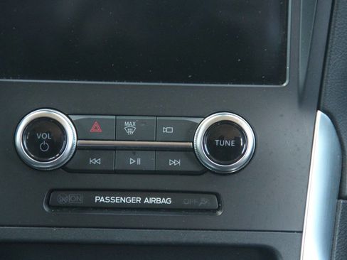 Certified 2024 Ford Edge Titanium AWD/4WD image 19
