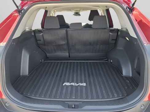 Used 2023 Toyota RAV4 LE AWD/4WD image 24
