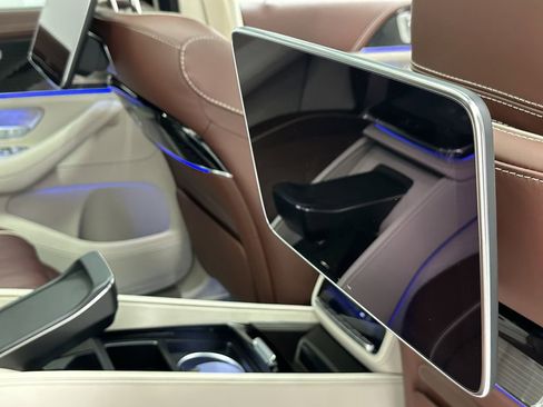 New 2026 Mercedes-Benz Maybach GLS 600 4MATIC image 21