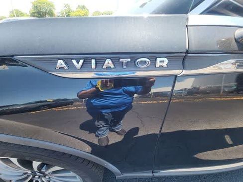 Used 2021 Lincoln Aviator Reserve w/ Equipment Group 201A AWD/4WD image 31