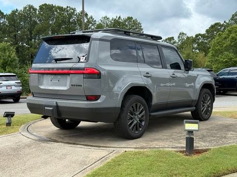 Used 2026 Lexus GX 550 w/ Cold Area Package AWD/4WD image 7