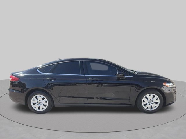 Used 2020 Ford Fusion S FWD image 2