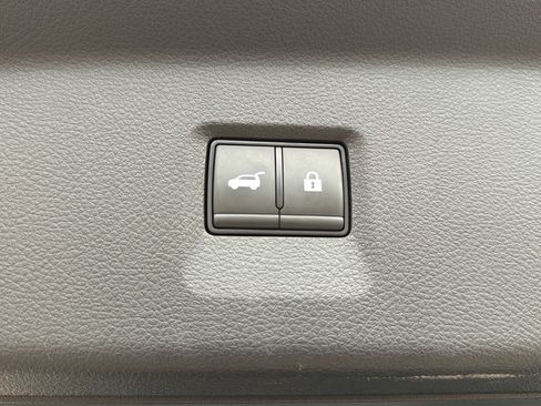 Used 2023 INFINITI QX60 Sensory w/ Cargo Package AWD/4WD image 16