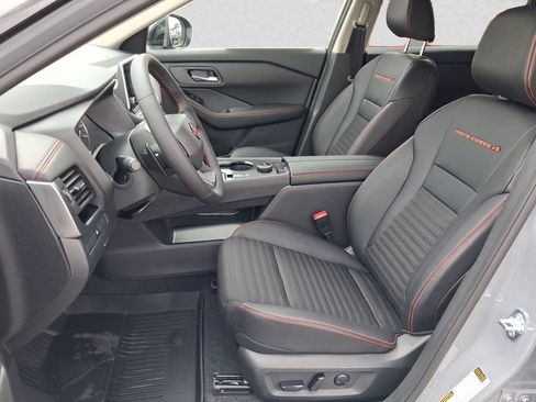 New 2026 Nissan Rogue SV w/ Rock Creek Premium Package AWD/4WD image 9