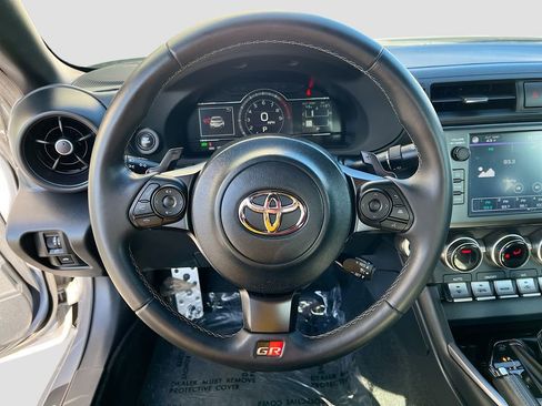 Used 2023 Toyota GR86 Premium w/ ALL Weather Mat Package (TMS) image 11