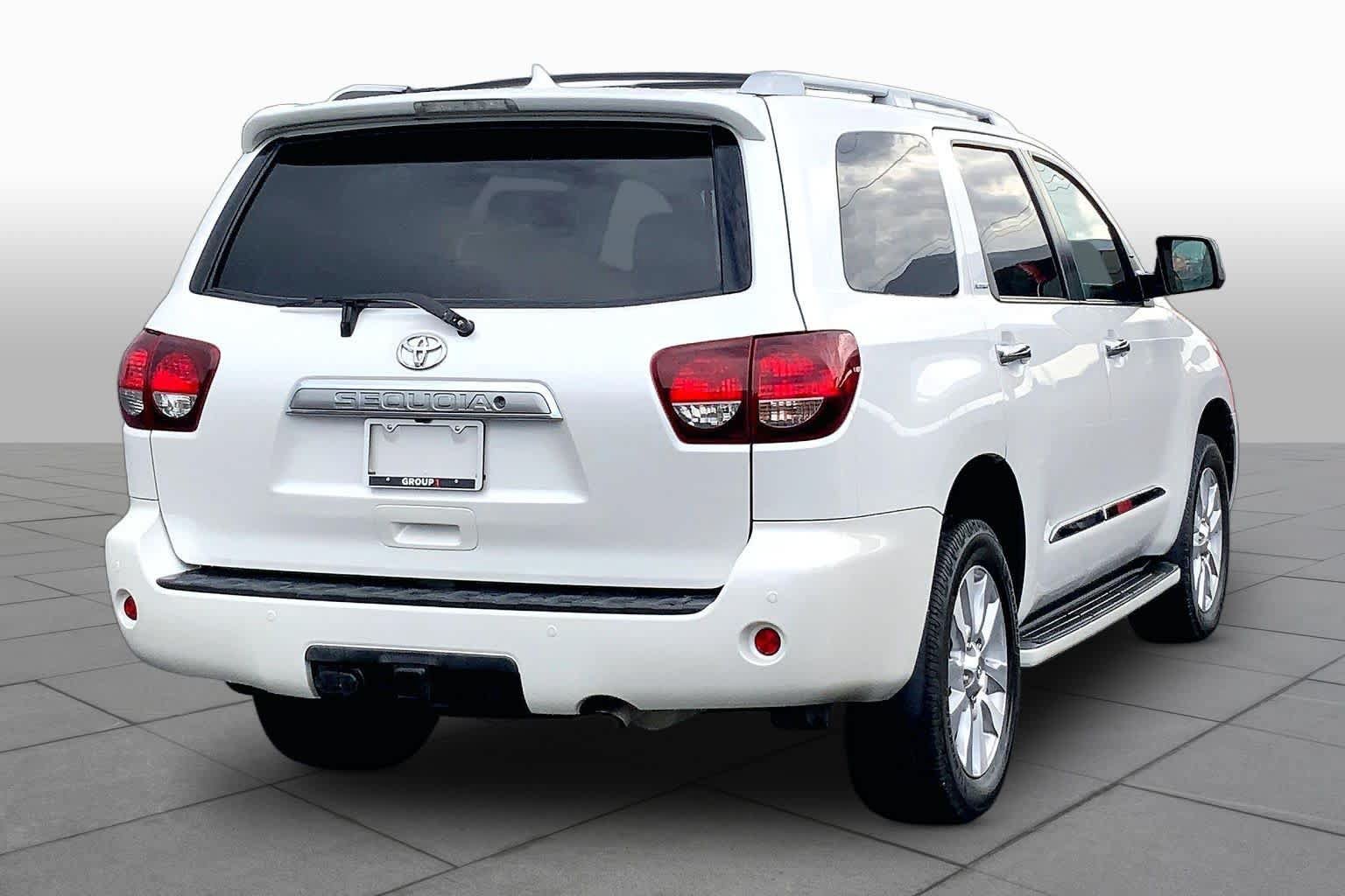 Used 2018 Toyota Sequoia Platinum AWD/4WD image 13