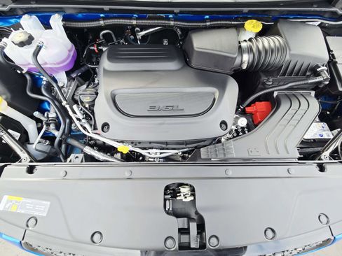 New 2026 Chrysler Pacifica Select w/ S Appearance Package image 19