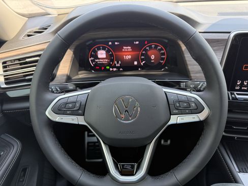New 2026 Volkswagen Atlas SEL Premium R-Line AWD/4WD image 19